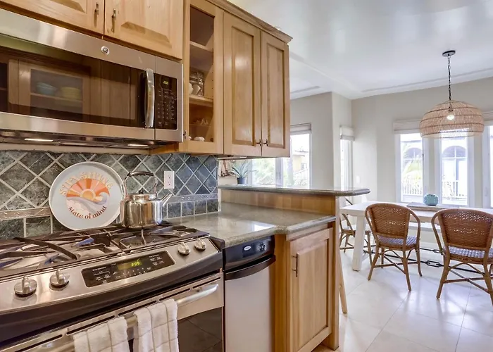 Stunning Ocean View Home W Rooftop Terrace, Firepit, Fast Wifi, Ac & Parking!