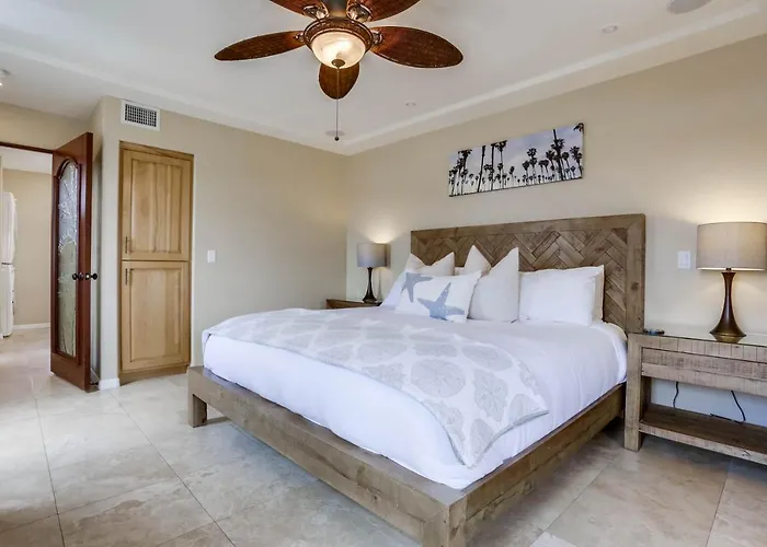 Stunning Ocean View Home W Rooftop Terrace, Firepit, Fast Wifi, Ac & Parking!